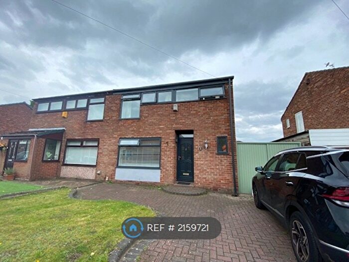 3 Bedroom Semi-Detached House To Rent In Alscot Avenue, Liverpool, L10