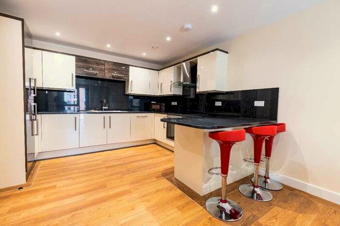 3 Bedroom Apartment To Rent In 47 Ecco, S11