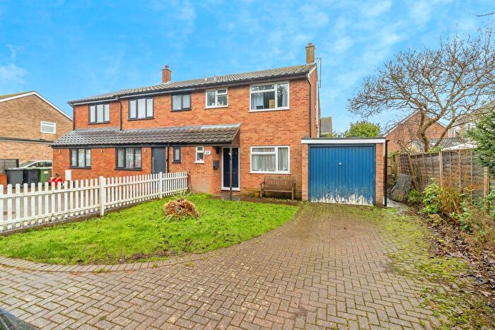 3 Bedroom Semi-Detached House For Sale In Richmond Road, Westoning, Bedford, MK45