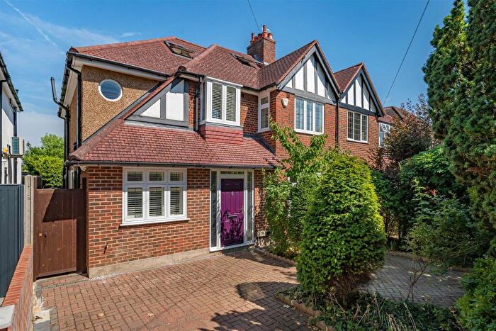5 Bedroom Semi-Detached House For Sale In Dickerage Road, Kingston Upon Thames, KT1