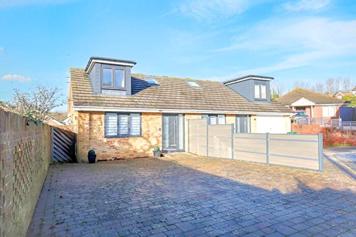 3 Bedroom Semi-Detached Bungalow For Sale In Cowdens Close, BN3