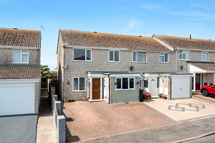 3 Bedroom End Of Terrace House For Sale In Park Estate Road, Portland, DT5