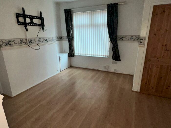 2 Bedroom Terraced House To Rent In Lawrence Grove, Wavertree, Liverpool, L15