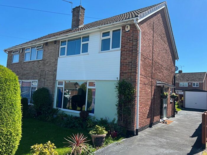3 Bedroom Semi-Detached House For Sale In Ramsbury Road, Leicester, LE2