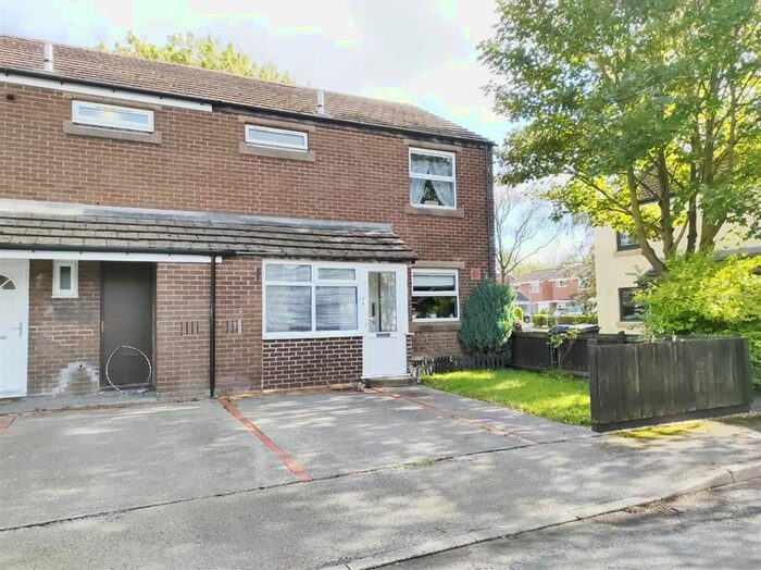 3 Bedroom Property To Rent In Manor House Close, Leyland PR26