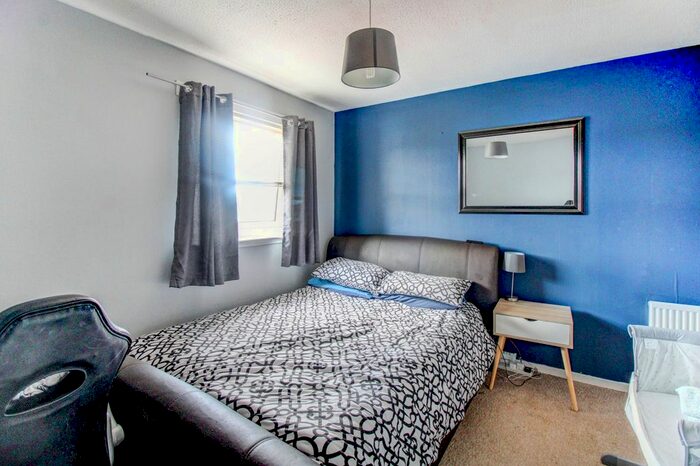 3 Bedroom Terraced House For Sale In Peveril Rise, Livingston, EH54