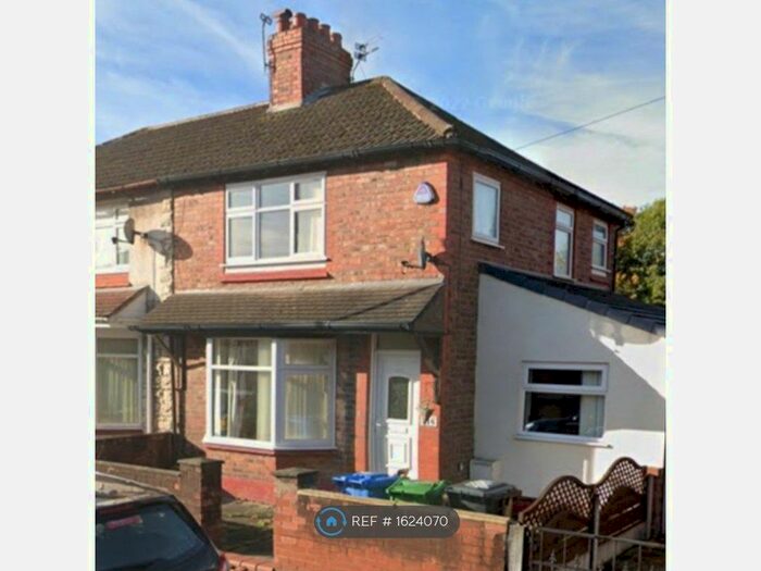 3 Bedroom Semi-Detached House To Rent In Wellfield Street, Warrington, WA5