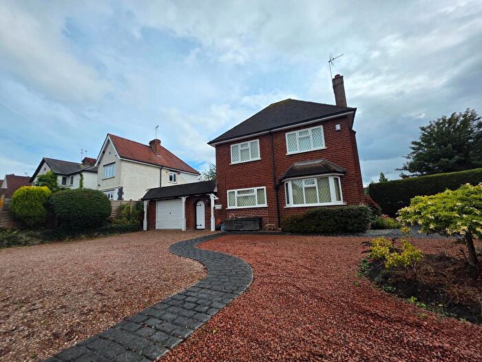 3 Bedroom Property To Rent In Windsor Avenue, Wolverhampton, WV4
