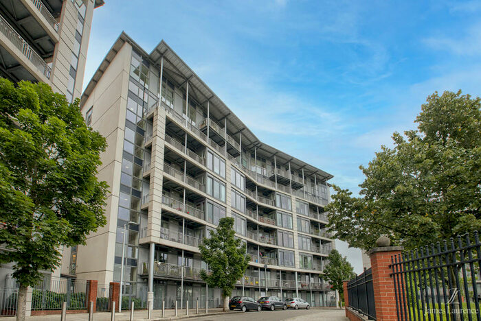 2 Bedroom Apartment To Rent In Langley Walk, Park Central, Birmingham, B15
