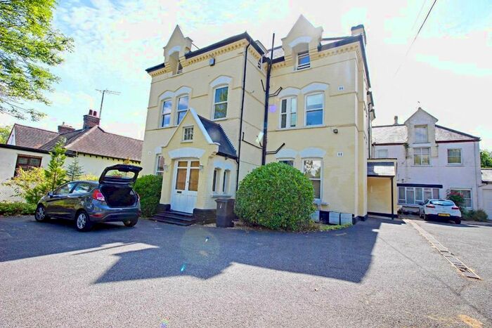 1 Bedroom Flat To Rent In Oakleigh Park South, London, N20