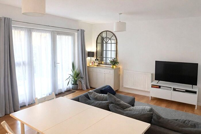 2 Bedroom Flat For Sale In Katherine Court, Rectory Park Avenue, Northolt, UB5