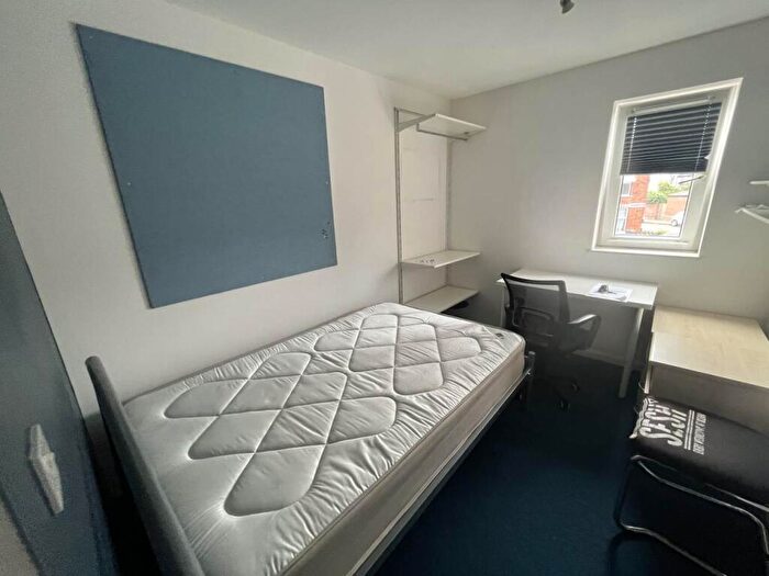 1 Bedroom Flat To Rent In Gwennyth House, Flat, Room, Gwennyth Street, Cathays, CF24