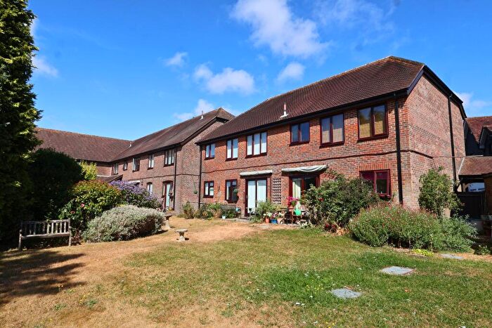 2 Bedroom Retirement Property For Sale In Swallow Court, Clanfield, PO8