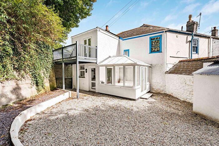 2 Bedroom Cottage For Sale In Richmond Terrace, Truro, TR1