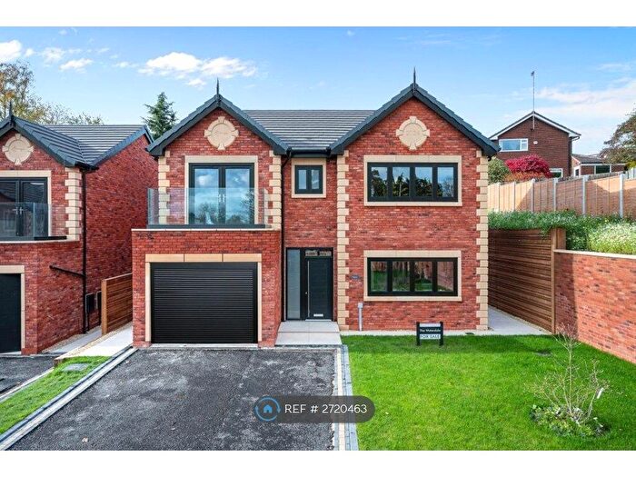 4 Bedroom Detached House To Rent In Bentley Gardens, Bury, BL8
