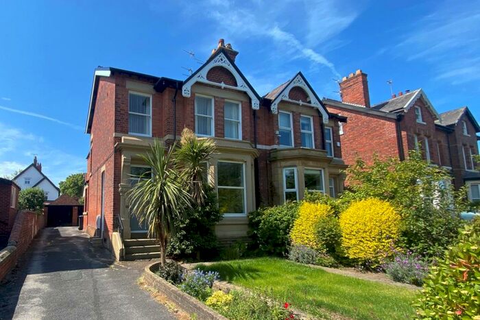 2 Bedroom Ground Flat To Rent In Cambridge Road, Lytham St Annes, FY8