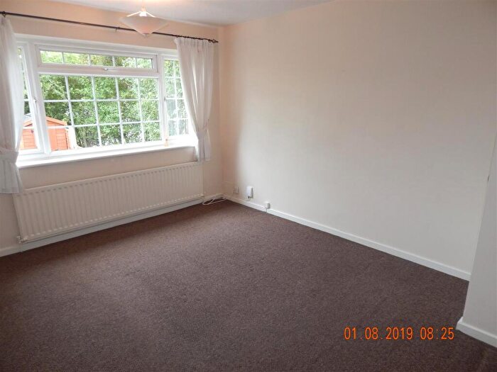 2 Bedroom End Of Terrace House To Rent In Cheswick Close, Redditch, B98