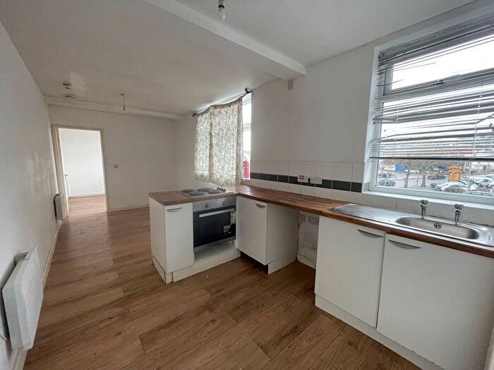 1 Bedroom Flat To Rent In Bradford Lane, Walsall, WS1