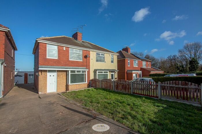 3 Bedroom Barn Conversion To Rent In School Road, Wales, Sheffield, S26
