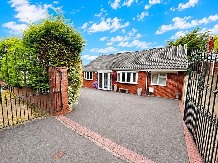 2 Bedroom Bungalow For Sale In Grove Street, Dudley, DY2