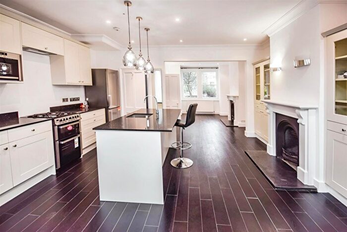 4 Bedroom Property To Rent In Clarence Road, Wimbledon, SW19