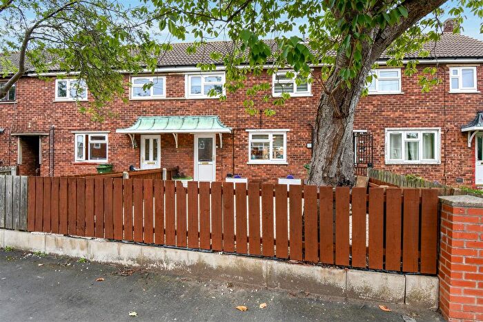 3 Bedroom Terraced House For Sale In Ranby Road, Scunthorpe, DN17