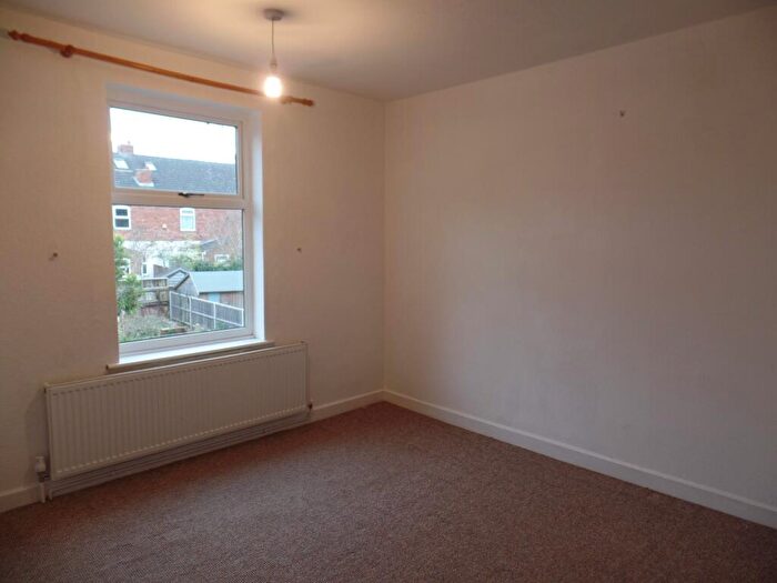 2 Bedroom End Of Terrace House To Rent In Albany Street, Lincoln, LN1
