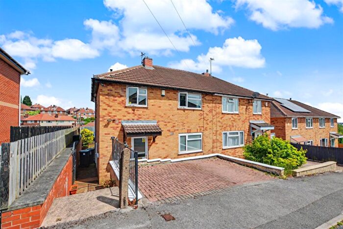 3 Bedroom Semi Detached House For Sale In Fraser Square, Carlton, NG4