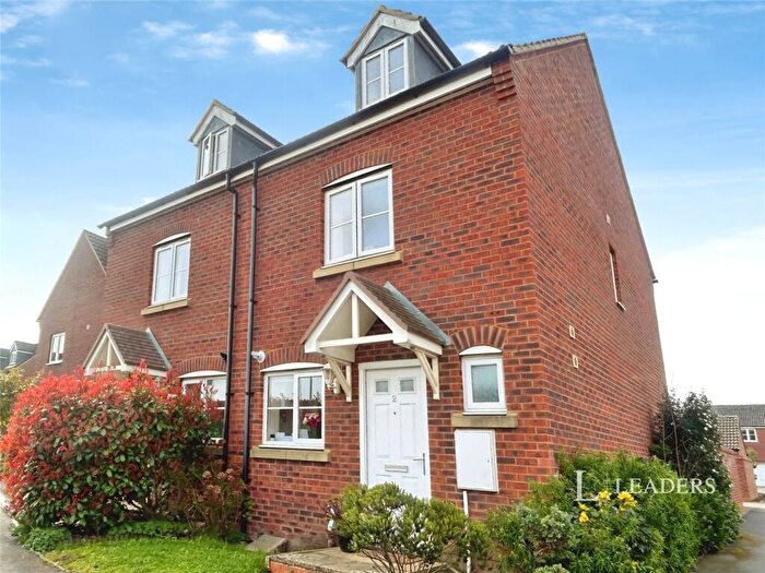 3 Bedroom House To Rent In Kingsgate, Market Deeping, Peterborough, PE6