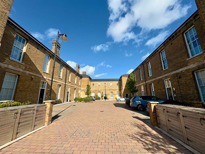 2 Bedroom Flat For Sale In Leishman Views, Wellesley, Aldershot, GU11