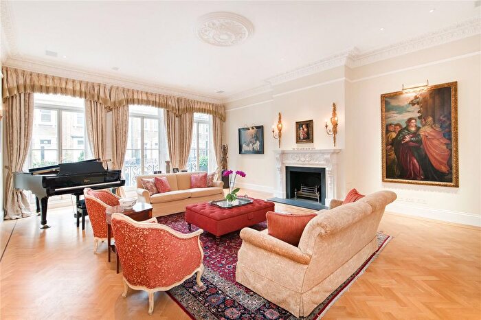 5 Bedroom End Of Terrace House To Rent In Earl's Court Square, Earl's Court, London, SW5