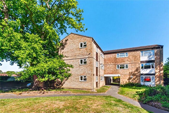 2 Bedroom Apartment For Sale In Naseby, Bracknell, Berkshire, RG12