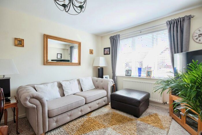 2 Bedroom Flat For Sale In Hamilton Road, Bournemouth, BH1