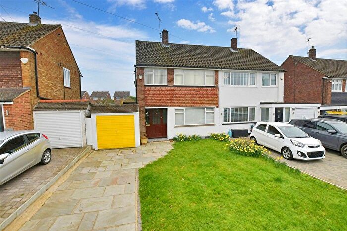 4 Bedroom Semi-Detached House For Sale In Mountnessing Road, Billericay, Essex, CM12