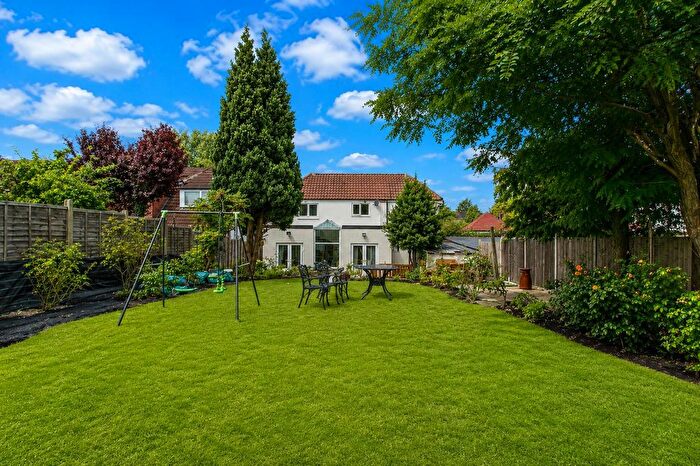 4 Bedroom Detached House For Sale In Boundary Road, South Wallington, SM6