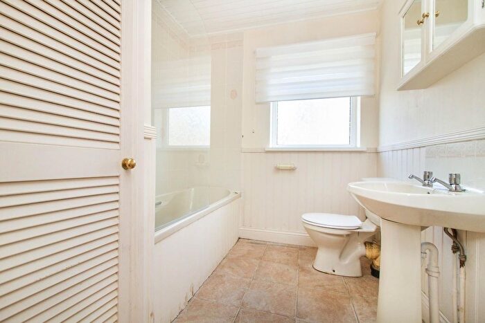 2 Bedroom Terraced House To Rent In Victoria Street, Ryton, NE40