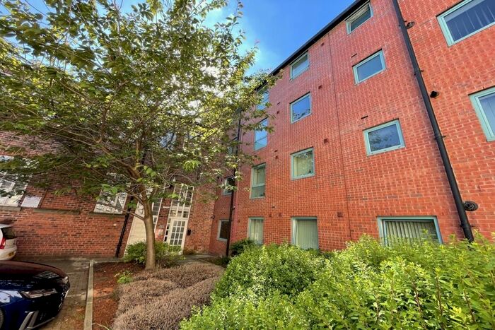 1 Bedroom Flat To Rent In Columbia Place, Fornham Street, Sheffield, South Yorkshire, S2