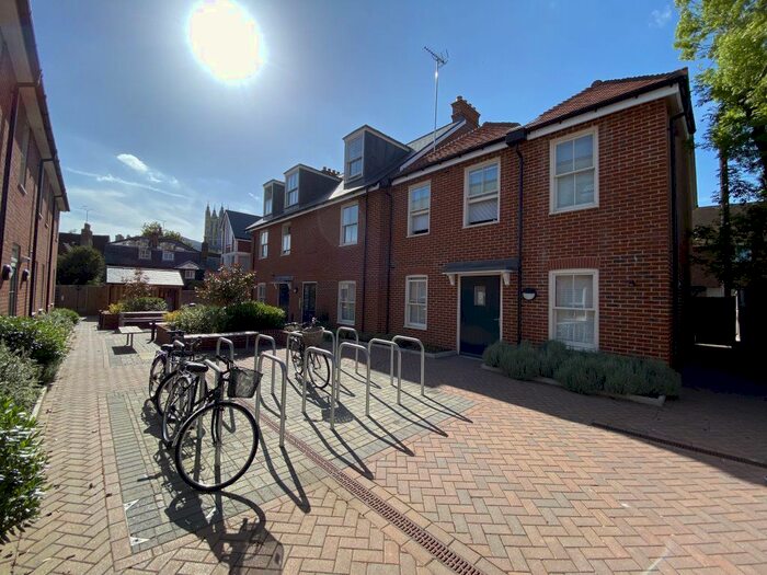 1 Bedroom Flat To Rent In Havelock Street, Canterbury, CT1