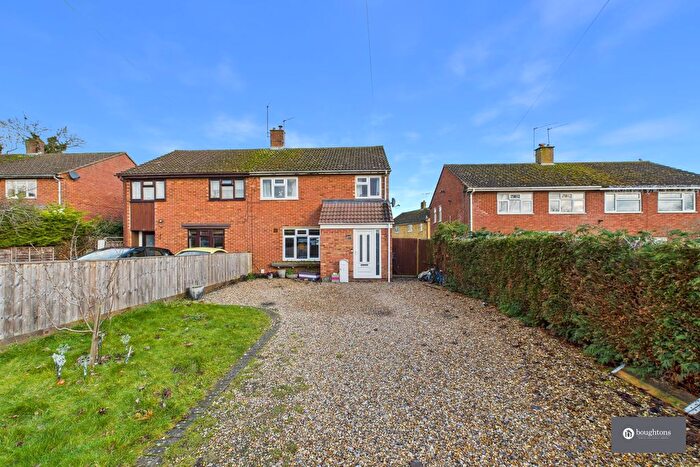 3 Bedroom Semi Detached House For Sale In Stowe View, Tingewick, MK18