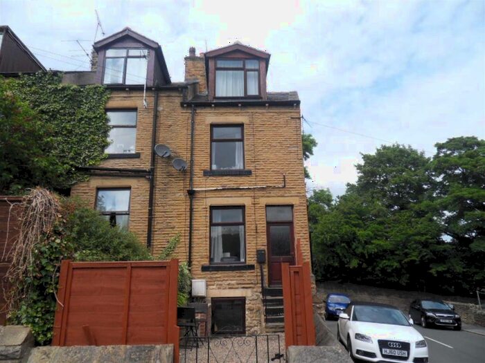 2 Bedroom End Of Terrace House To Rent In Gladstone Street, Farsley, Pudsey, LS28