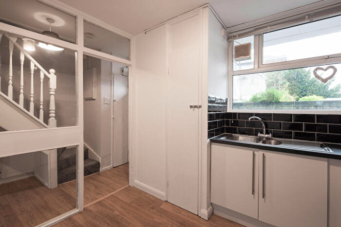 3 Bedroom Apartment To Rent In Exford Court, Bolingbroke Walk, Battersea, SW11