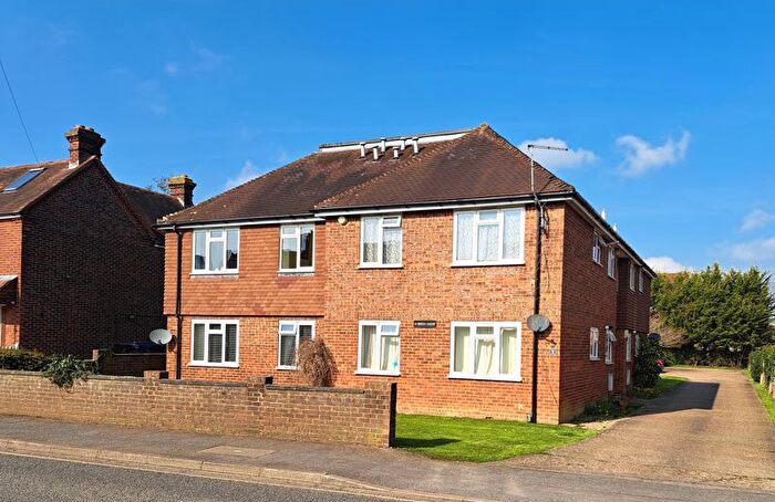 1 Bedroom Flat For Sale In Church Road, Paddock Wood, TN12