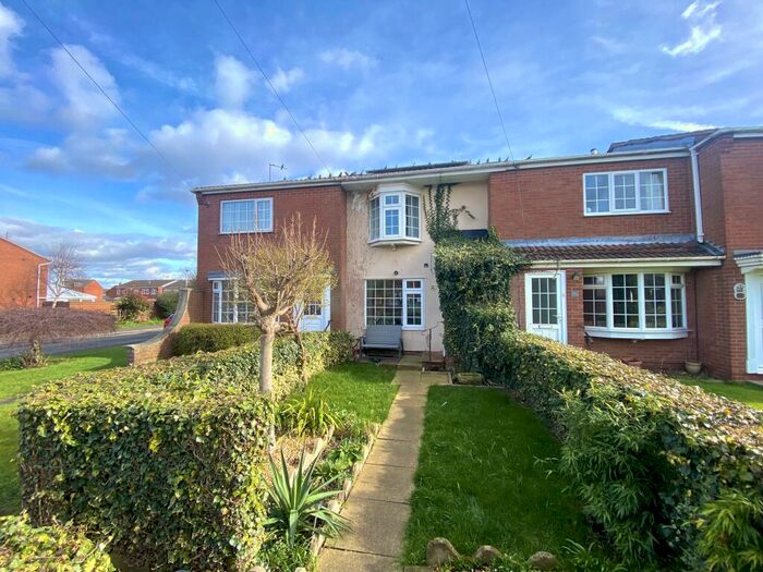 2 Bedroom House To Rent In Rockingham Grove, Bingham, NG13