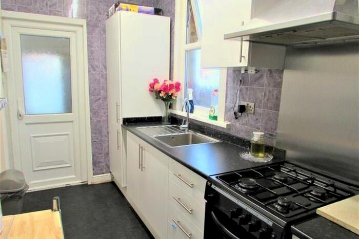 3 Bedroom Semi-Detached House To Rent In Lorne Road, Wealdstone, Harrow, HA3