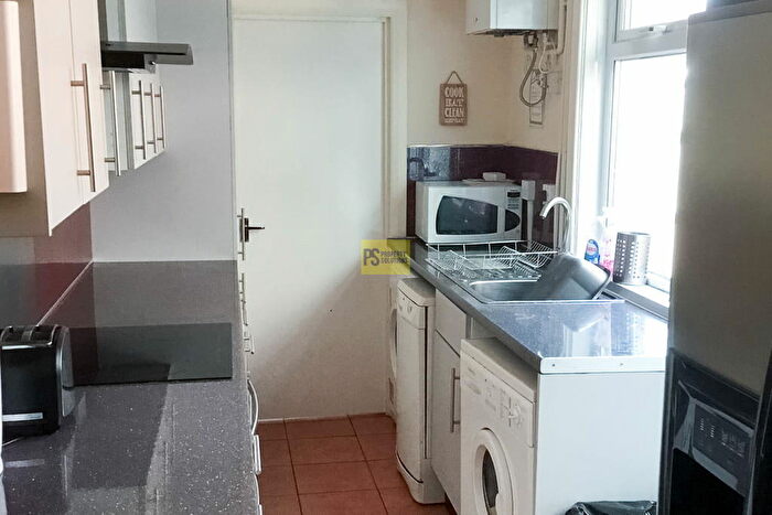 5 Bedroom Terraced House To Rent In Dawlish Road, Selly Oak, Birmingham, B29