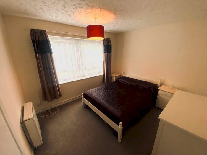 2 Bedroom Flat To Rent In Newbridge Mews, Tettenhall Road