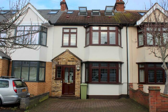 4 Bedroom Terraced House To Rent In The Avenue, Hornchurch, London, RM12