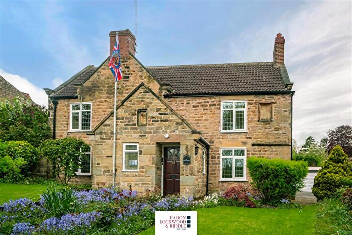 3 Bedroom Cottage For Sale In Church Lane, Ravenfield, Rotherham, S65
