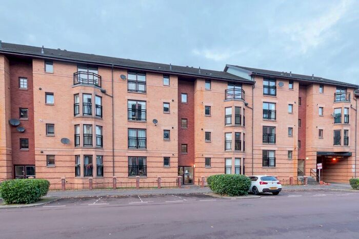 3 Bedroom Flat To Rent In Kelvinhaugh Street, Flat /, Yorkhill, Glasgow, G3