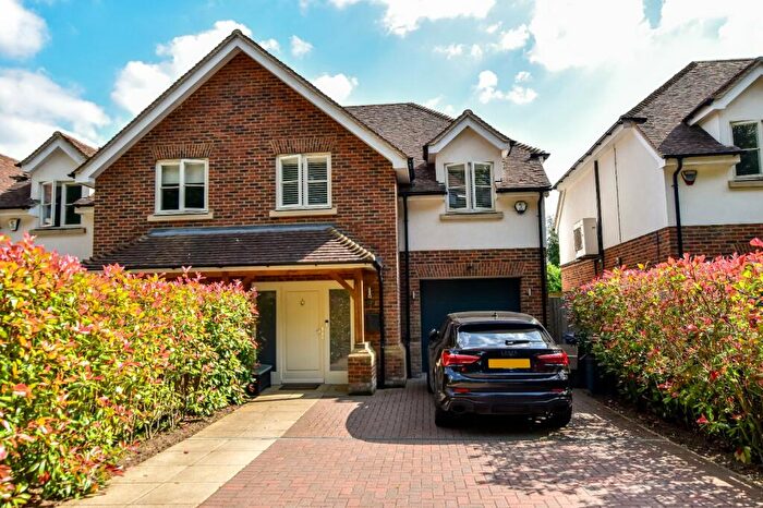 4 Bedroom House To Rent In South Road, Amersham, HP6